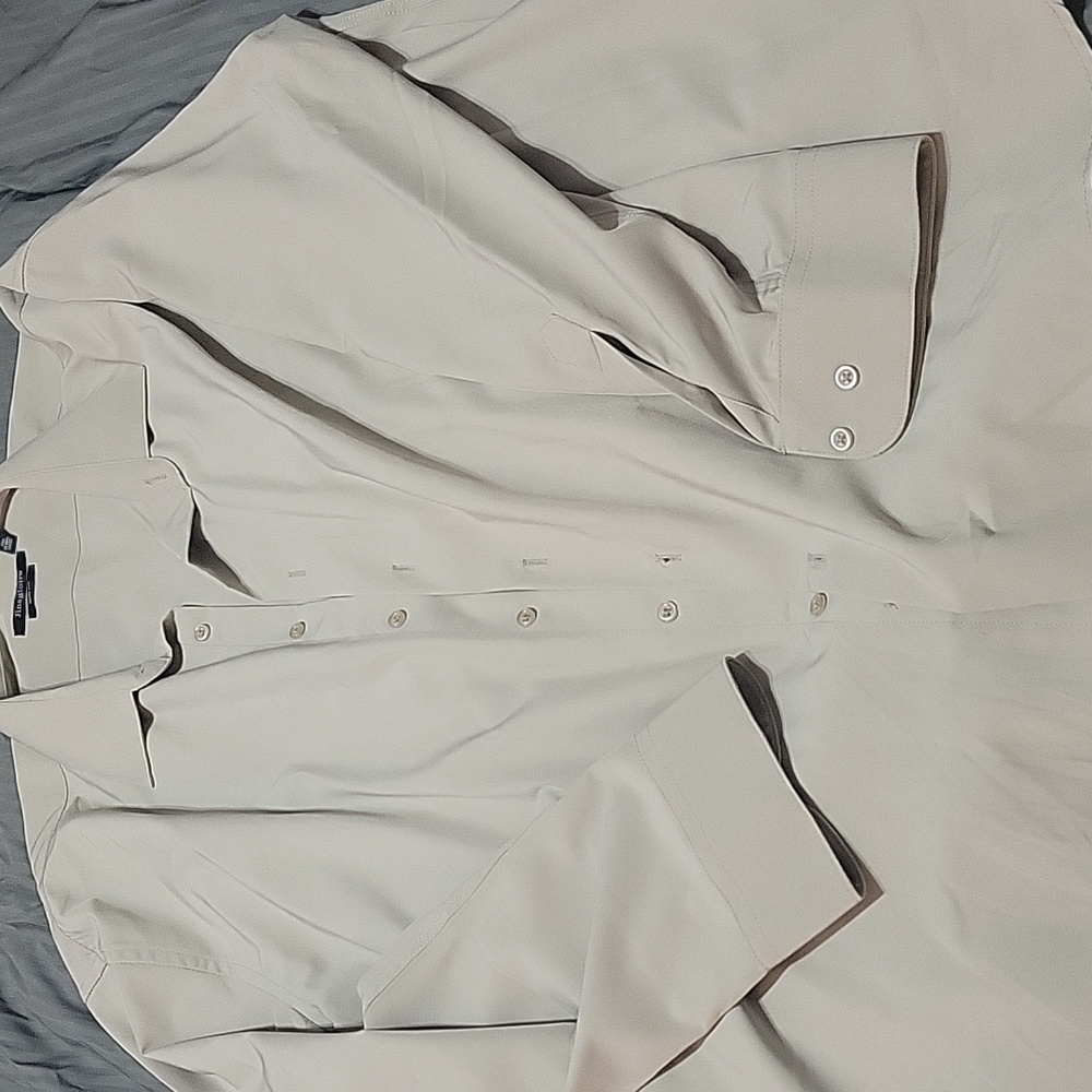 Classic Men's Beige Long Sleeve Shirt